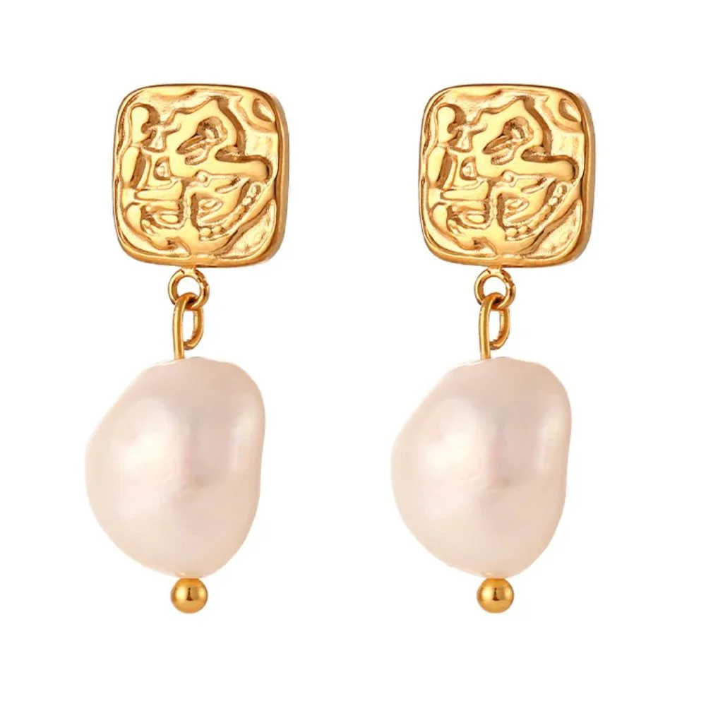 Vintage Square Hammered Texture Fresh Water Pearl 18K Gold Plated Earrings - Picture 1 of 8